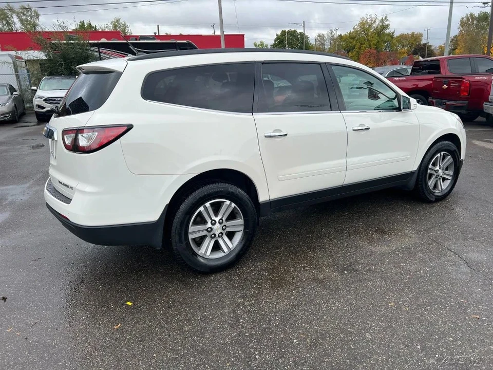 2015 Chevrolet Traverse - Image 5 of 12