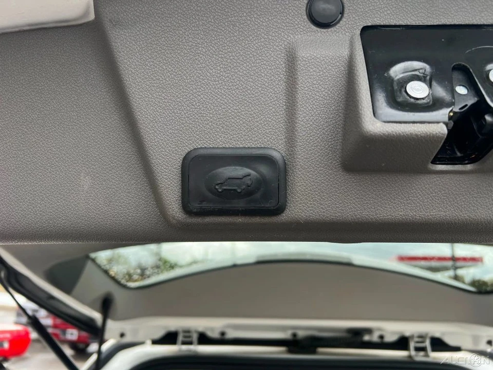 2015 Chevrolet Traverse - Image 17 of 21