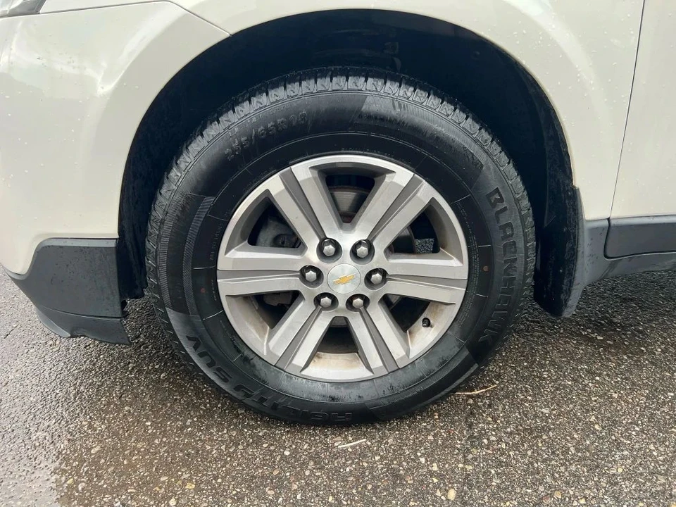 2015 Chevrolet Traverse - Image 9 of 12