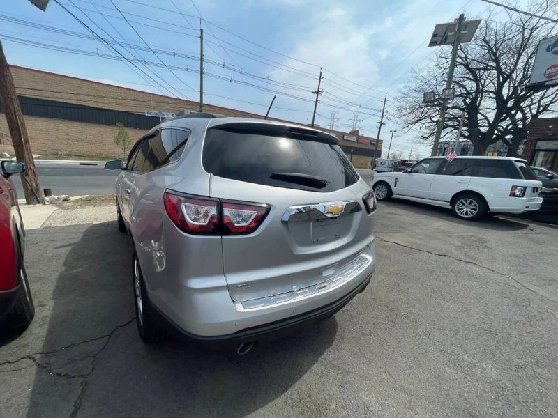 2015 Chevrolet Traverse - Image 11 of 12