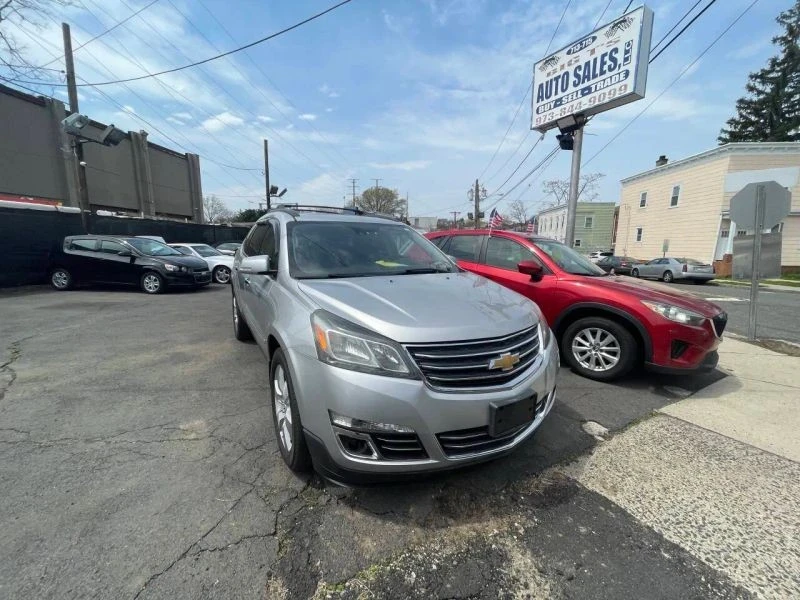 2015 Chevrolet Traverse - Image 5 of 12