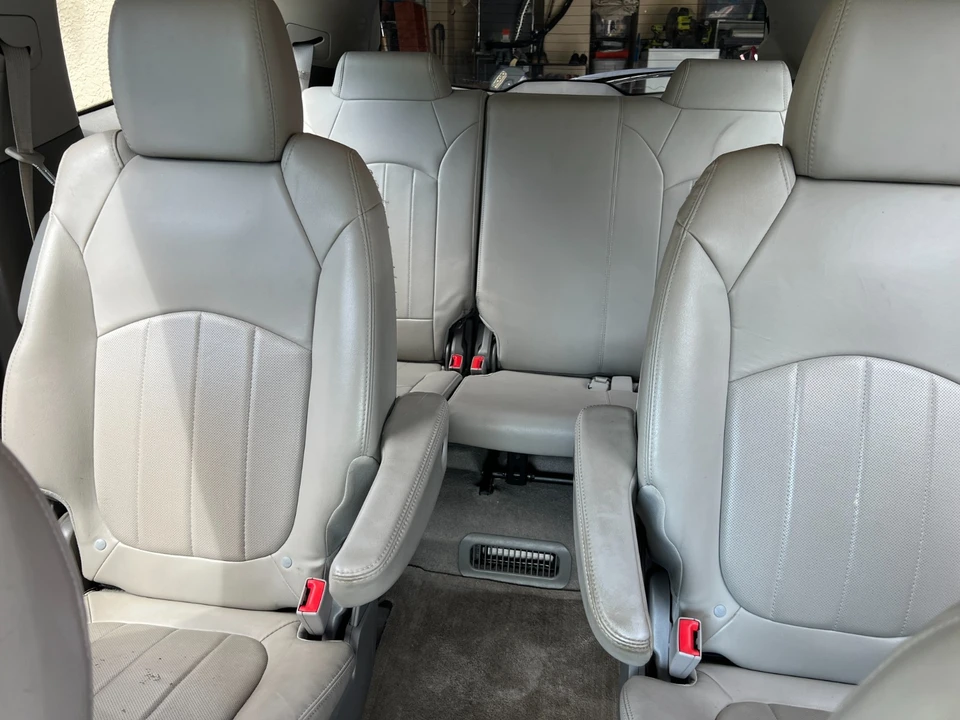 2015 Chevrolet Traverse - Image 11 of 20