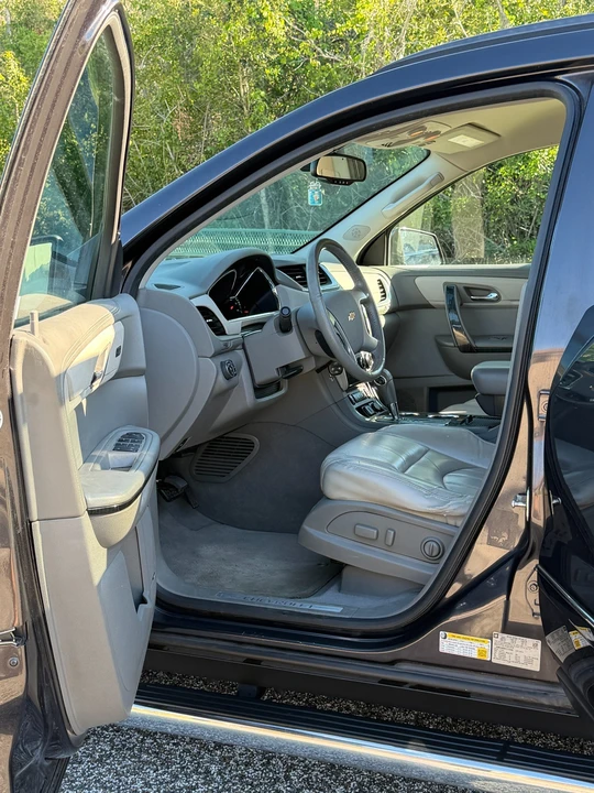 2015 Chevrolet Traverse - Image 8 of 20