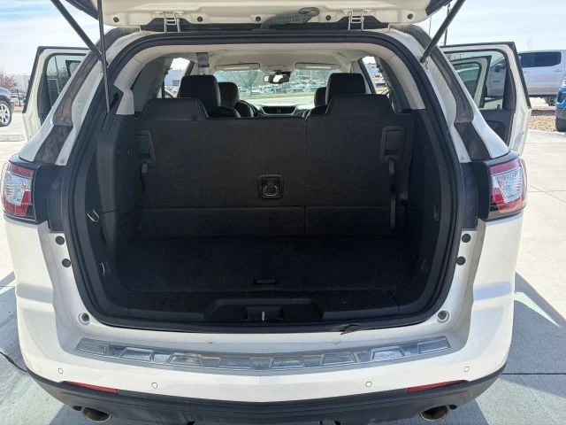 2015 Chevrolet Traverse - Image 8 of 17