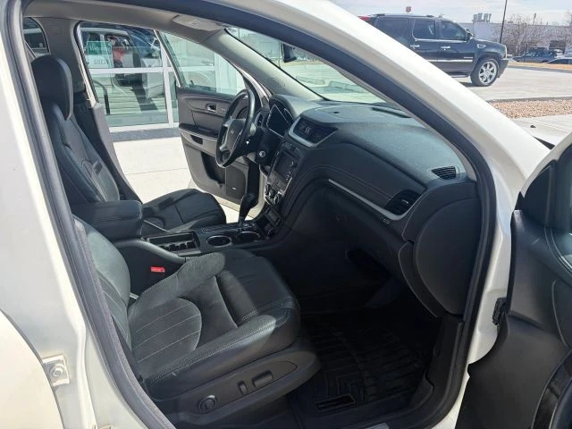 2015 Chevrolet Traverse - Image 13 of 17