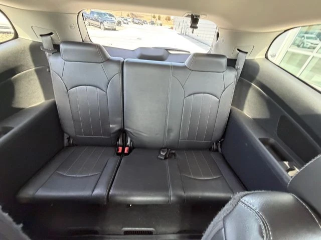 2015 Chevrolet Traverse - Image 16 of 17