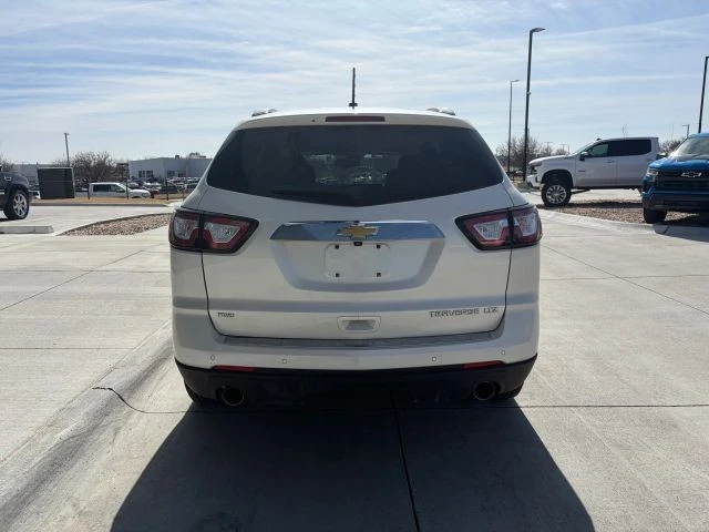 2015 Chevrolet Traverse - Image 7 of 17