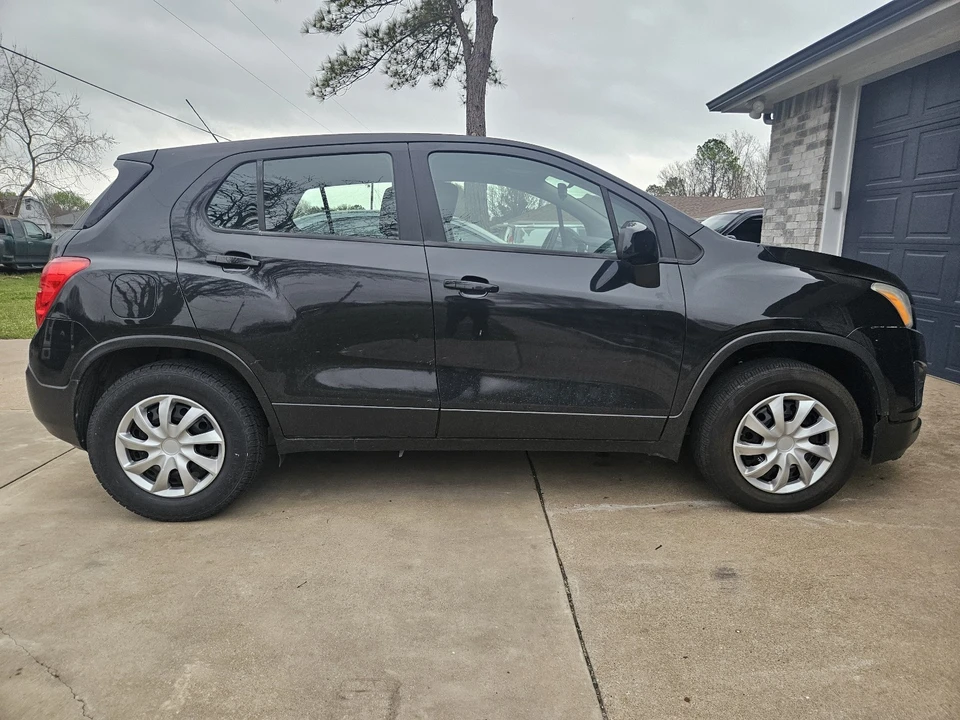 2015 Chevrolet Trax - Image 2 of 12