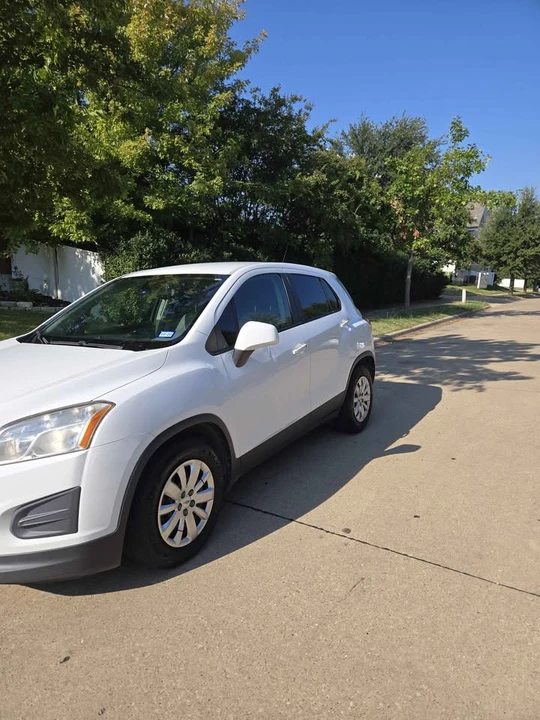 2015 Chevrolet Trax - Image 2 of 8