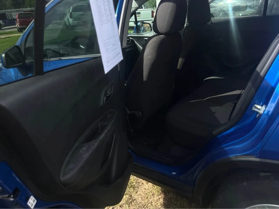 2015 Chevrolet Trax - Image 6 of 10