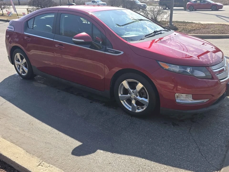 2015 Chevrolet Volt - Image 7 of 16