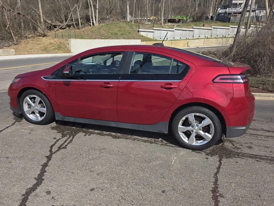 2015 Chevrolet Volt - Image 4 of 16