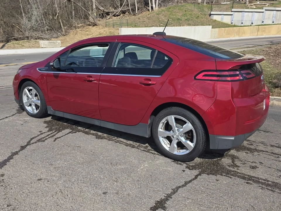 2015 Chevrolet Volt - Image 6 of 16