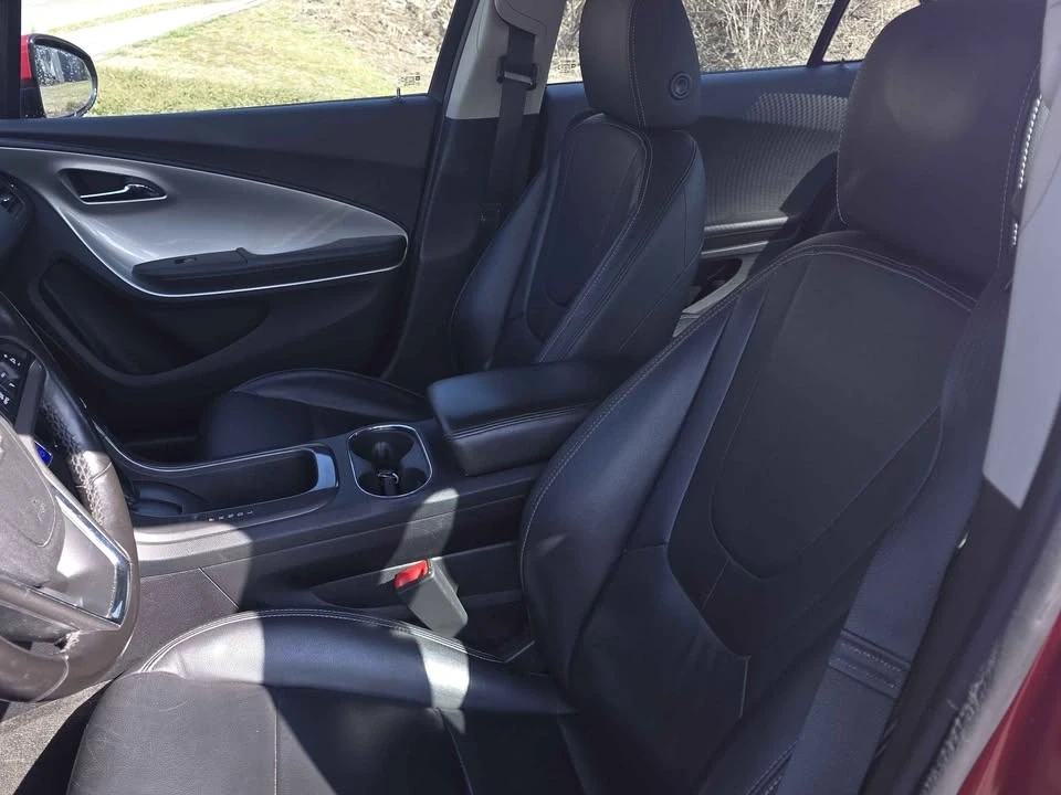 2015 Chevrolet Volt - Image 14 of 16