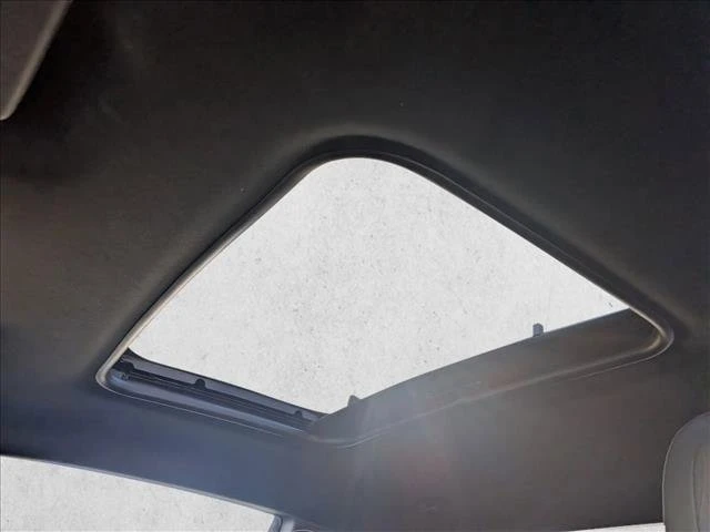2015 Chevrolet Camaro 5th Gen - Image 17 of 18