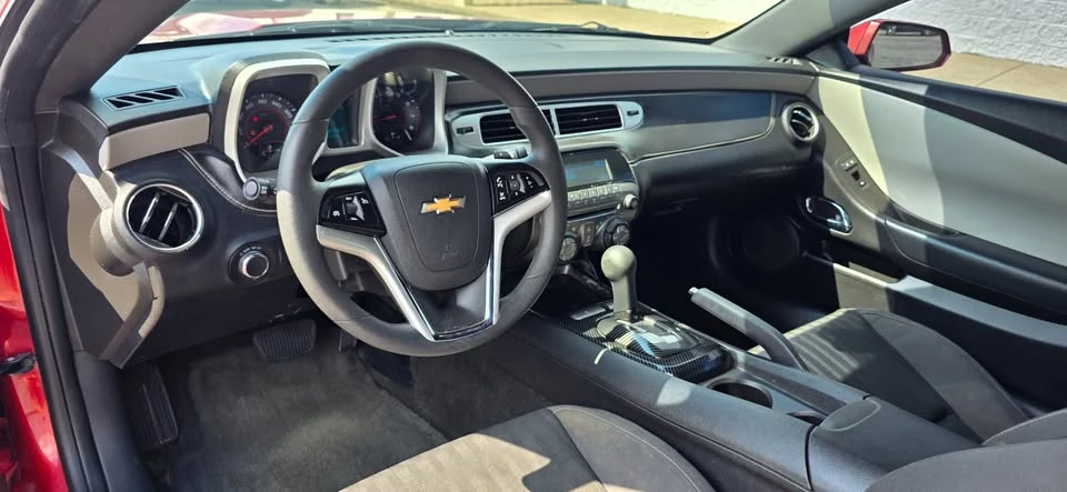 2015 Chevrolet Camaro 5th Gen - Image 9 of 16