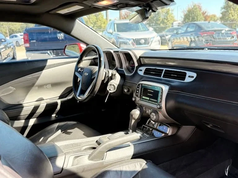 2015 Chevrolet Camaro 5th Gen - Image 16 of 17