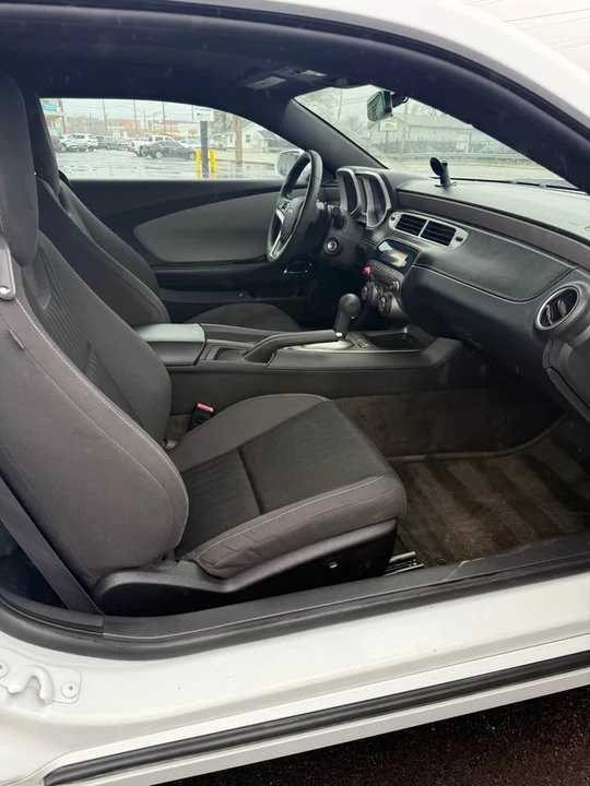2015 Chevrolet Camaro 5th Gen - Image 9 of 13