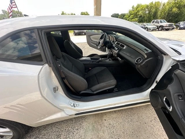2015 Chevrolet Camaro 5th Gen - Image 10 of 13