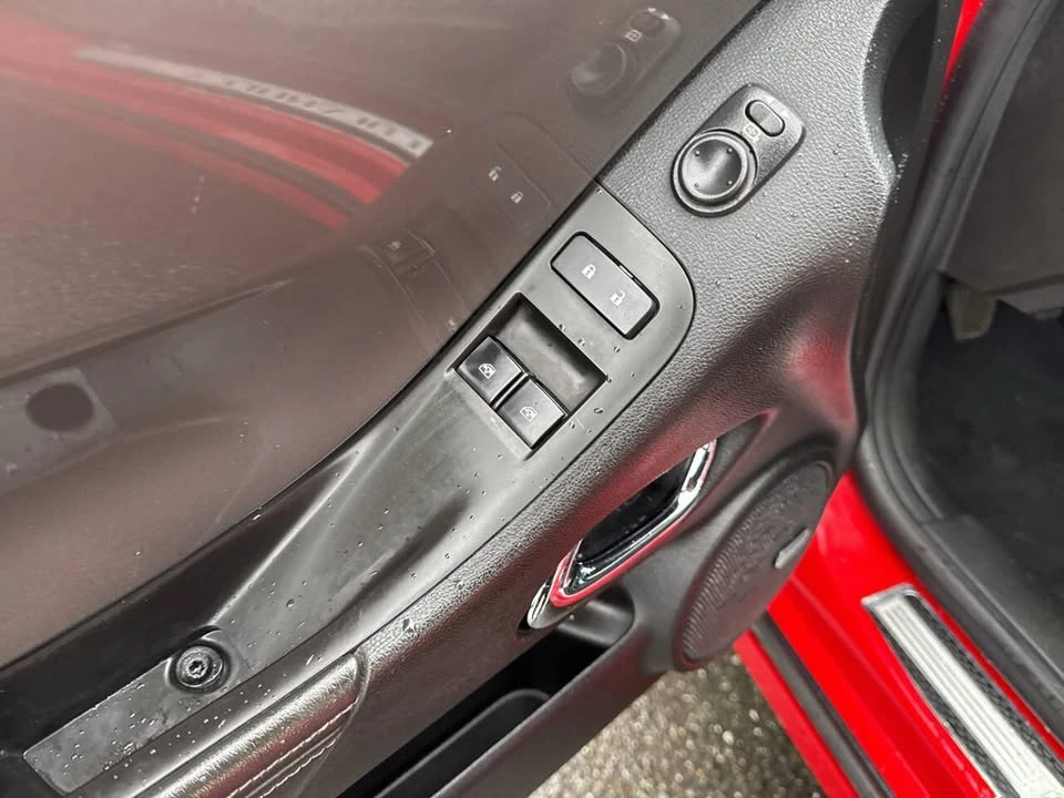 2015 Chevrolet Camaro SS 5th Gen - Image 15 of 17