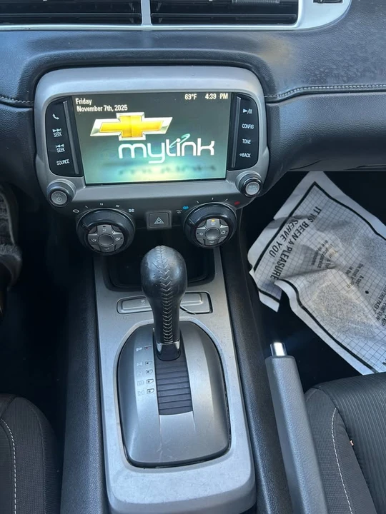 2015 Chevrolet Camaro - Image 6 of 8