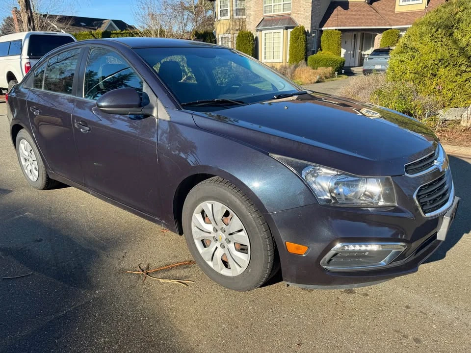 2015 Chevrolet Cobalt 2nd Gen - Image 2 of 11