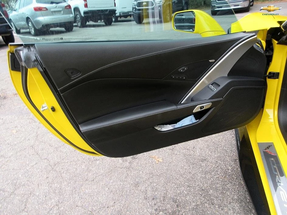 2015 Chevrolet Corvette C7 - Image 7 of 14