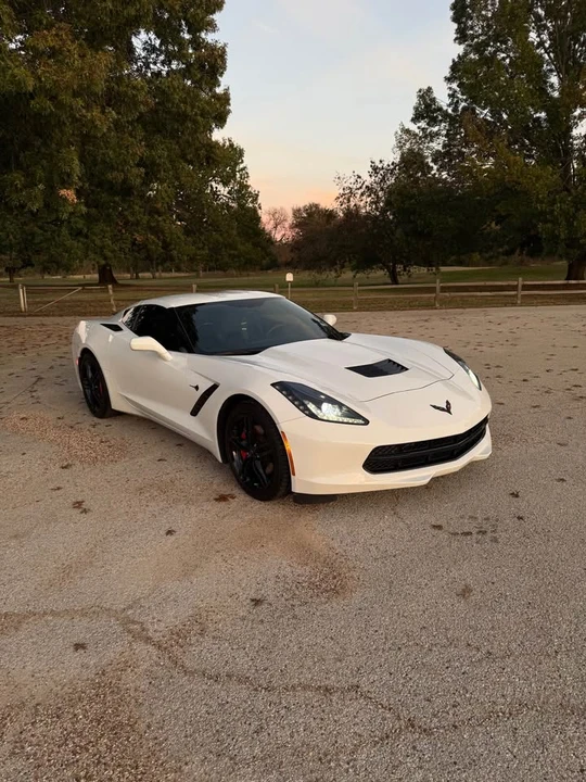 2015 Chevrolet Corvette C7 - Image 2 of 16