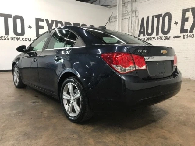 2015 Chevrolet Cruze - Image 2 of 4