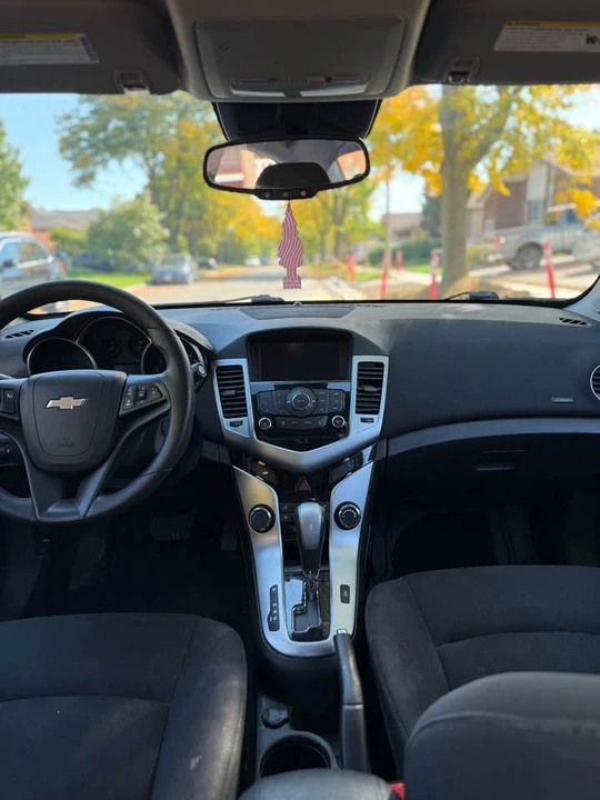 2015 Chevrolet Cruze - Image 6 of 7