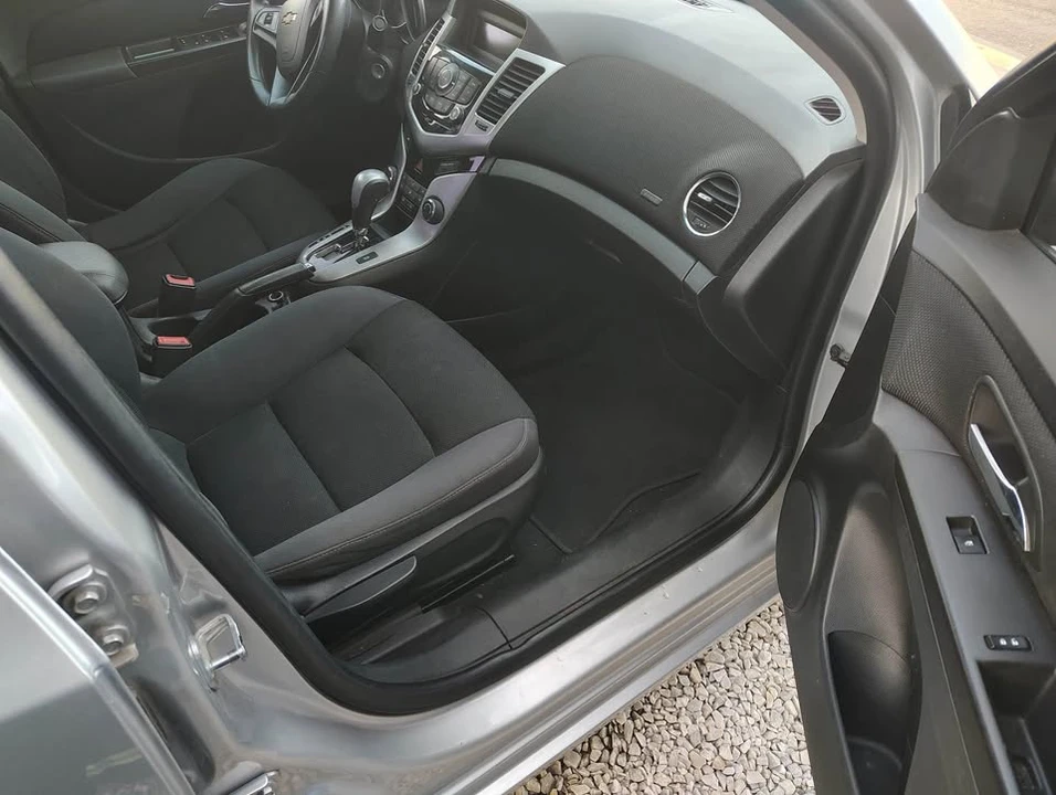 2015 Chevrolet Cruze - Image 8 of 11