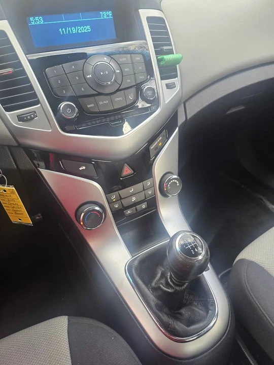 2015 Chevrolet Cruze - Image 3 of 13