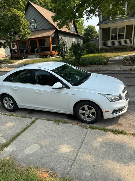 2015 Chevrolet Cruze - Image 8 of 9