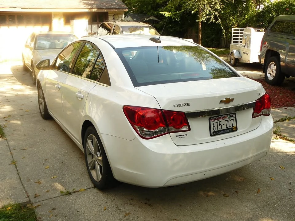 2015 Chevrolet Cruze - Image 2 of 14