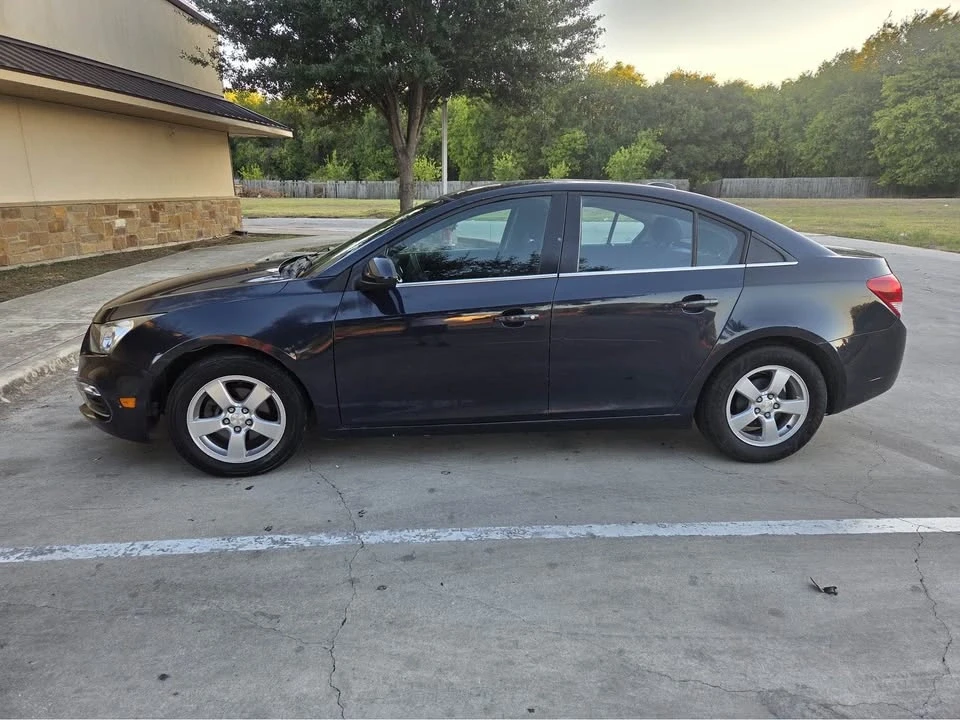 2015 Chevrolet Cruze - Image 2 of 9
