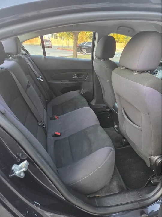 2015 Chevrolet Cruze - Image 8 of 9