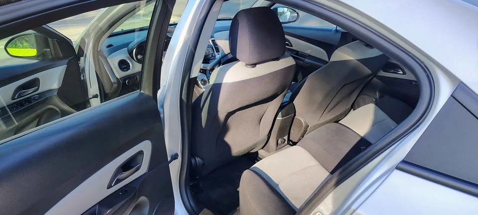 2015 Chevrolet Cruze - Image 11 of 14