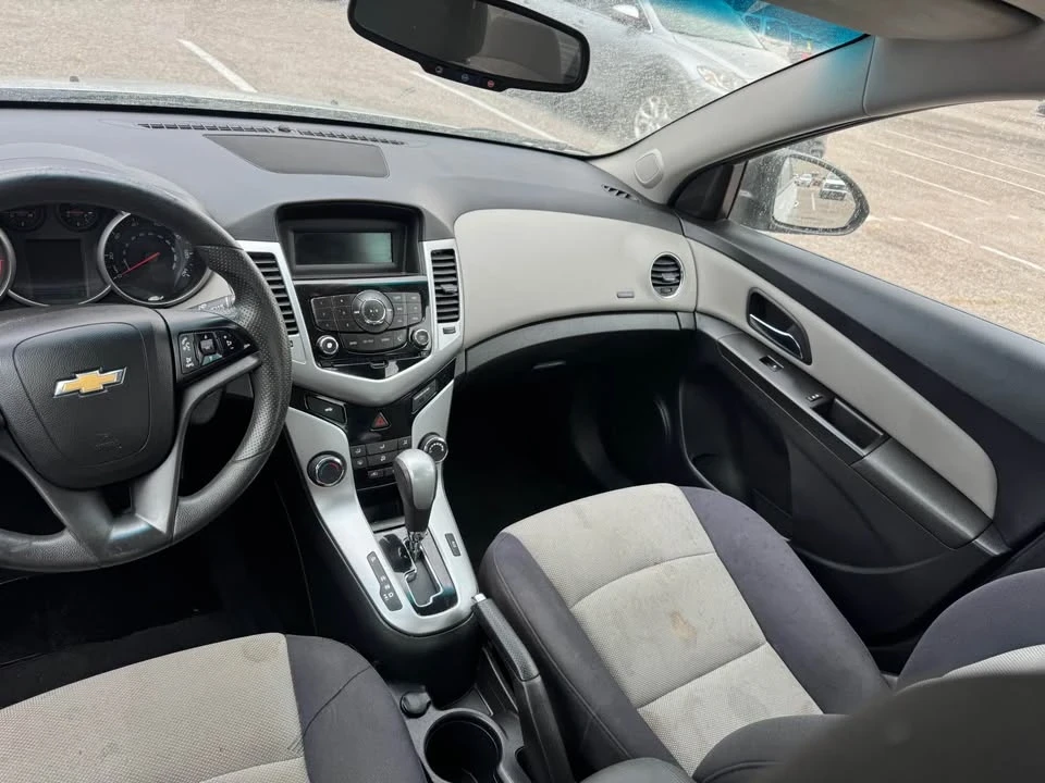 2015 Chevrolet Cruze - Image 15 of 16