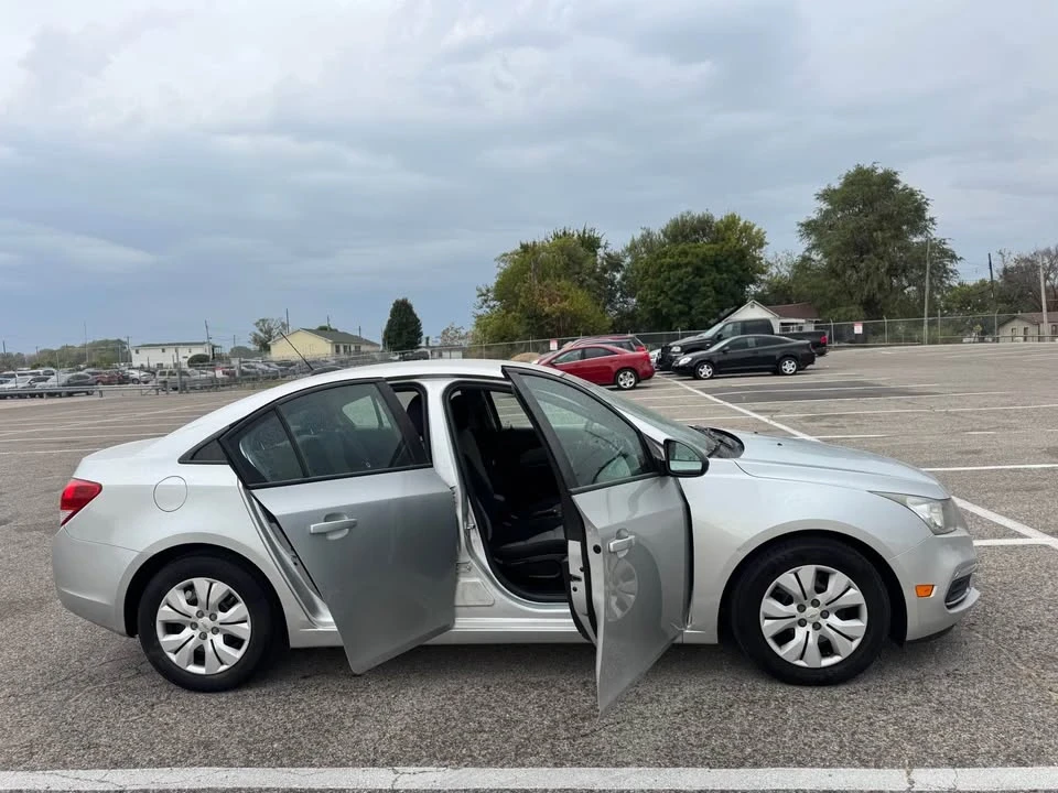 2015 Chevrolet Cruze - Image 5 of 16