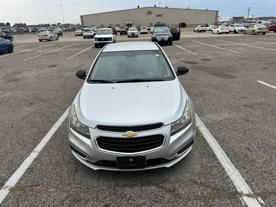 2015 Chevrolet Cruze - Image 11 of 16