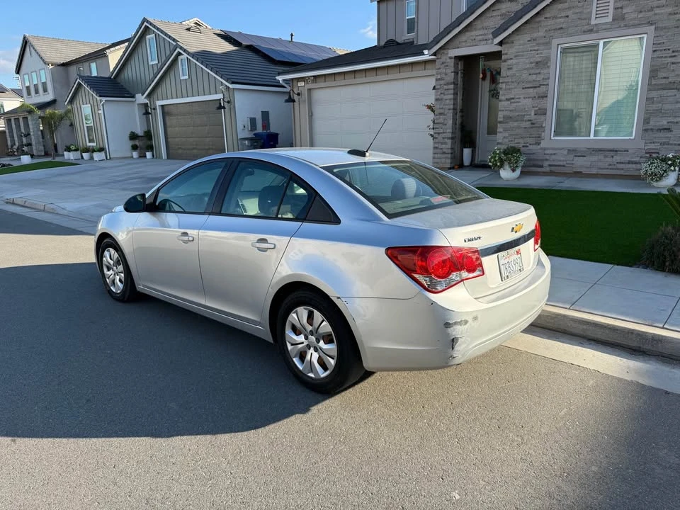 2015 Chevrolet Cruze - Image 4 of 8