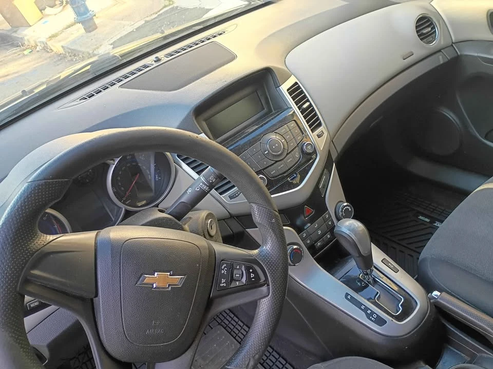 2015 Chevrolet Cruze - Image 6 of 12