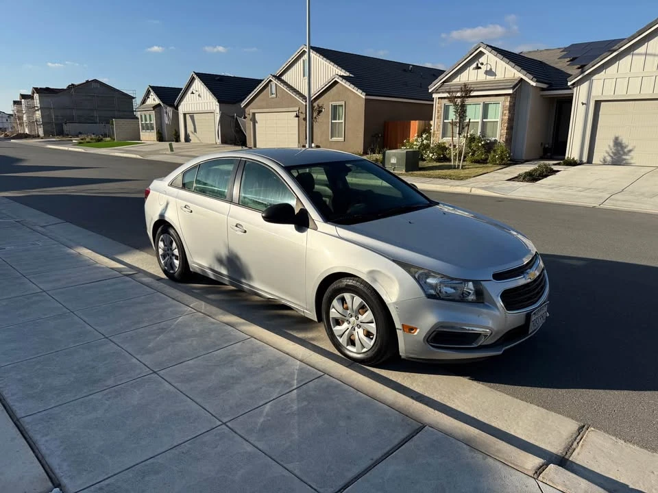 2015 Chevrolet Cruze - Image 2 of 8