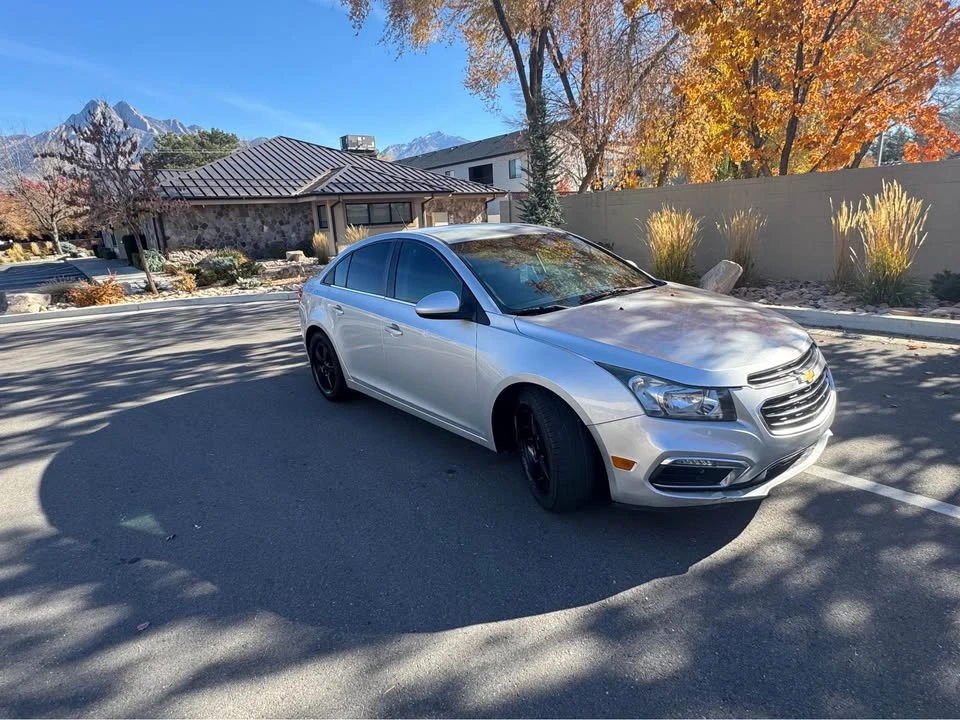 2015 Chevrolet Cruze - Image 2 of 11