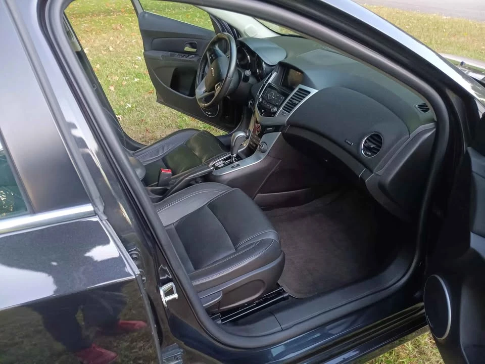 2015 Chevrolet Cruze - Image 9 of 16