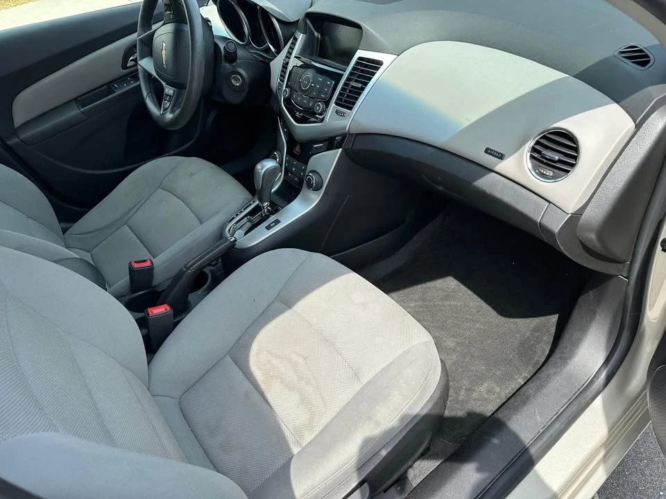 2015 Chevrolet Cruze - Image 8 of 9