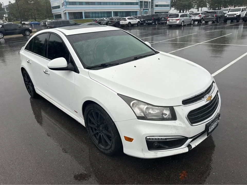 2015 Chevrolet Cruze - Image 16 of 17