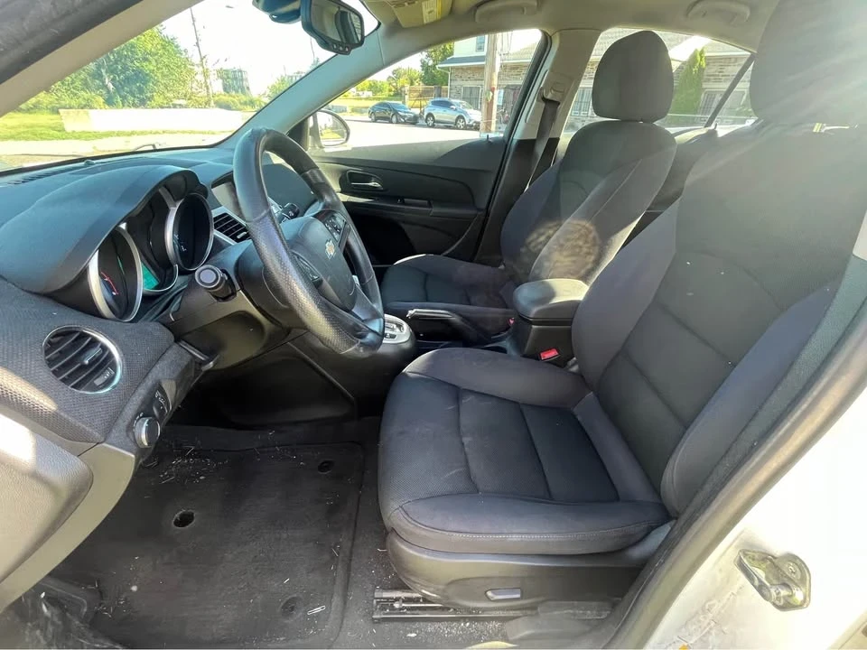 2015 Chevrolet Cruze - Image 8 of 12