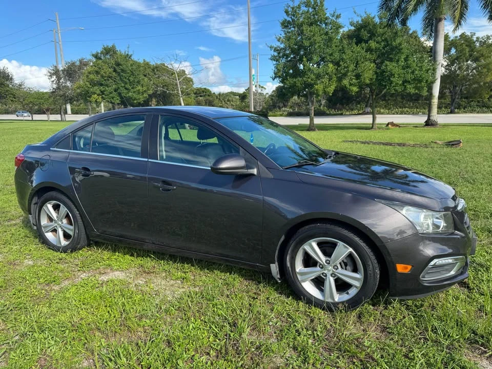 2015 Chevrolet Cruze - Image 2 of 14
