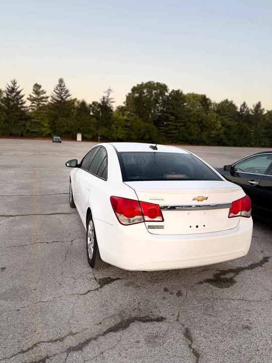 2015 Chevrolet Cruze - Image 4 of 11